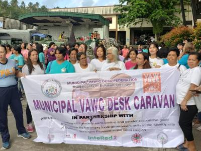 Filipinas: Marcha por el Día Internacional de la Mujer en el municipio de Bulusan