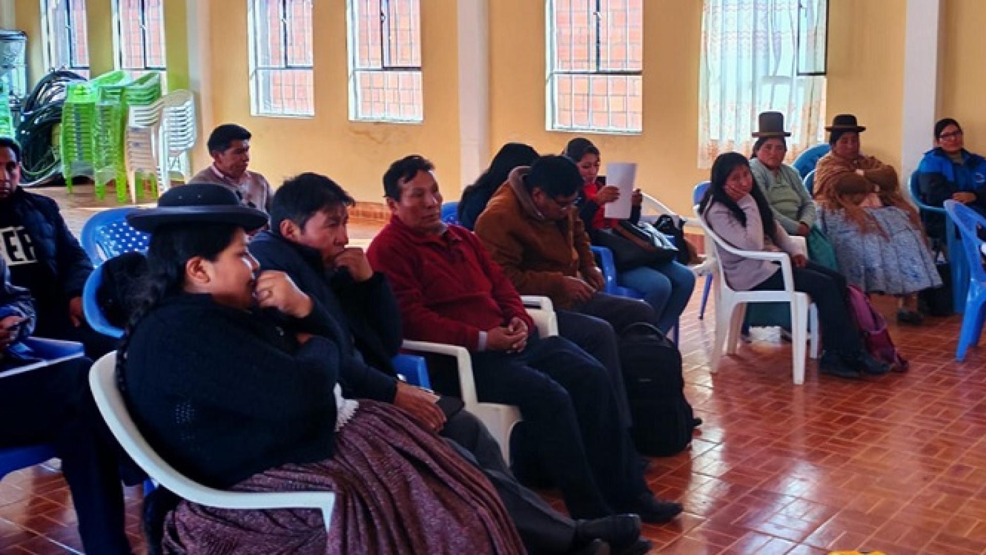 Bolivia. Educación intra-intercultural y plurilingüe