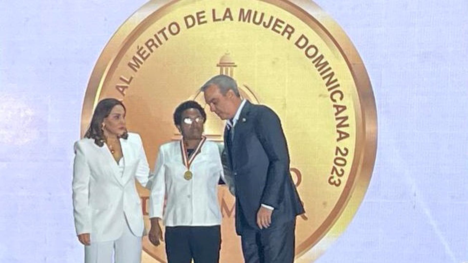 Medalla al Mérito de la Mujer Rural a nuestra querida Juana Ferrer, en República Dominicana