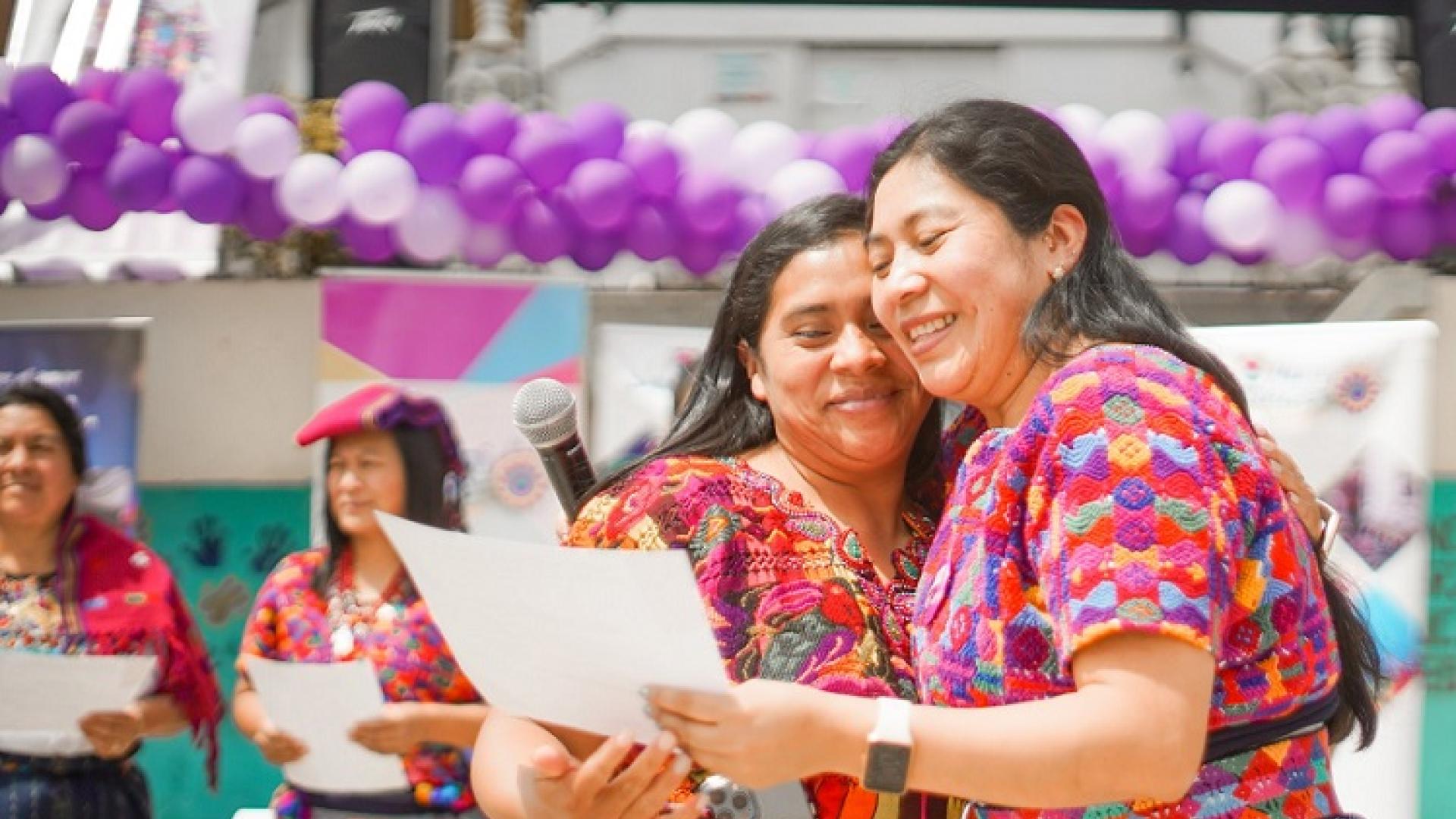 Guatemala. Formación a tejedoras para fortalecer la identidad de las mujeres mayas